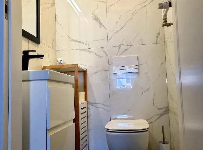 W Obiekcie Platinum レバル